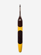 04.00mm Dark Roasted Maple + Yellowheart + Wenge Crochet Hook (Item #25)