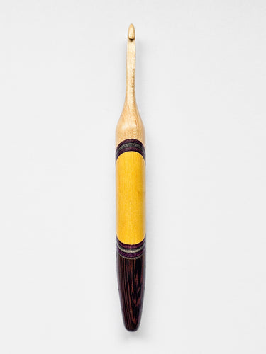 05.00mm Maple + Purple/Blue Spectraply + Yellowheart + Wenge Crochet Hook (Item #27)