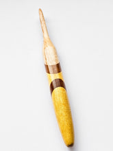 06.50mm Maple + Light Roasted Maple + Yellowheart Crochet Hook (Item #47)