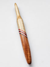 09.50mm Ambrosia Maple + Red/Blue Spectraply + Tarara Crochet Hook (Item #27)