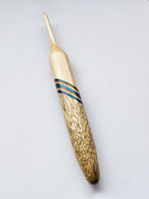 04.00mm Maple +Blue Spectraply + Limba Crochet Hook (Item #28)