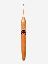 04.00mm Cherry +Red/Blue Spectraply + Cherry Crochet Hook (Item #29)