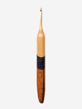 04.00mm Maple + Purple/Blue Spectraply + Tigerwood Crochet Hook (Item #60)