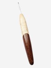 02.50mm Maple + Lacewood Metal Crochet Hook (Item #88)