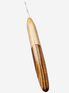 02.00mm Maple + Zebrawood Metal Crochet Hook (Item #90)