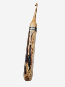 06.00mm Birdseye Maple + Blue Spectraply + Driftwood Crochet Hook (Item #40)