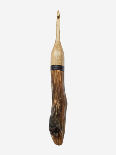 05.00mm Ambrosia Maple + Grey/Purple Spectraply + Driftwood Crochet Hook (Item #46)