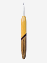 04.00mm Yellowheart + Dark Roasted Maple + Limba Metal Crochet Hook (Item #87)