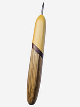 04.00mm Yellowheart + Dark Roasted Maple + Limba Metal Crochet Hook (Item #87)