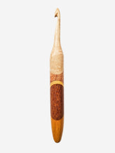 07.50mm Maple + Tarara + Yellowheart + Lacewood + Osage Orange Crochet Hook (Item #117)