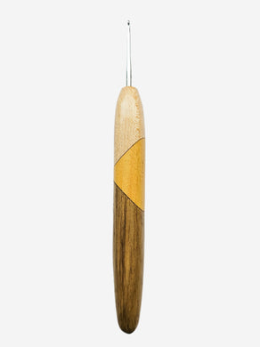 02.00mm Maple + Yellowheart + Limba Metal Crochet Hook (Item #154)