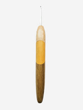 02.00mm Maple + Yellowheart + Limba Metal Crochet Hook (Item #154)