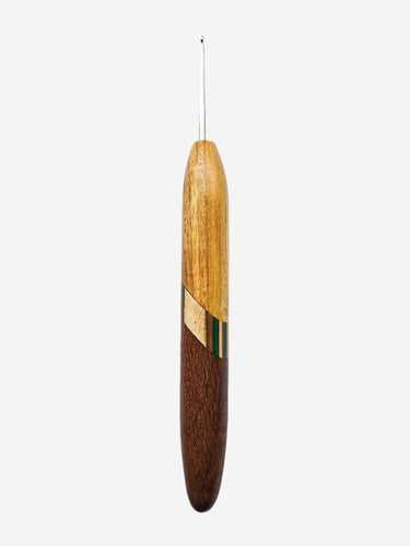 02.00mm Canary + Green Spectraply + Lacewood Metal Crochet Hook (Item #155)