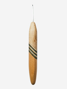 02.50mm Maple + Green Spectraply Metal Crochet Hook (Item #169)