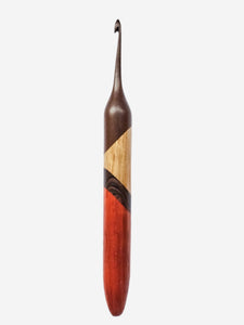 04.50mm Dark Roasted Maple + Purple/Blue Spectraply + Padauk + Limba Crochet Hook (Item #71)