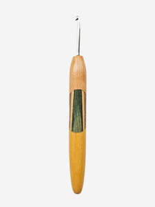 04.00mm Maple + Green Spectraply + Yellowheart Metal Crochet Hook (Item #119)