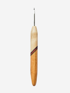 03.50mm Maple + Blue/Pink Spectraply + Canary Metal Crochet Hook (Item #157)