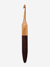 07.00mm Olive + Dark Roasted Maple Crochet Hook (Item #169)