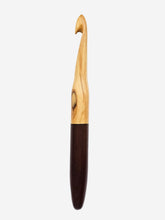 11.00mm Olive + Dark Roasted Maple Crochet Hook (Item #192)