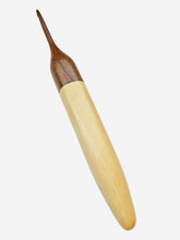 04.00mm Dark Roasted Maple + Yellowheart Crochet Hook (Item #255)