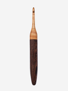 06.00mm Light Roasted Maple + Wenge Crochet Hook (Item #63)