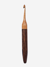 06.00mm Light Roasted Maple + Wenge Crochet Hook (Item #63)