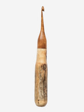 05.00mm Light Roasted Maple + Driftwood Crochet Hook (Item #98)