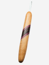 04.50mm Light Roasted Maple + Spalted Maple / Purpleheart / Wenge Diagonal Stripes Metal Crochet Hook (Item #155)