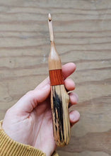 Gancho de ganchillo de tres maderas Driftwood (RESERVA)