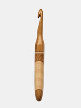 10.00mm Buff Laced Polish Crochet Hook (Item #216)