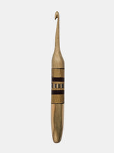06.00mm Sapphire Olive Egger Crochet Hook (Item #221)
