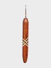 03.00mm Red Zebrawood + Maple / Shedua XO Metal Crochet Hook (Item #81)