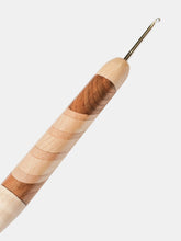 03.00mm Buff Laced Polish Metal Crochet Hook (Item #178)
