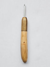 04.00mm Limba + Driftwood CLOVER Metal Crochet Hook (Item #216)