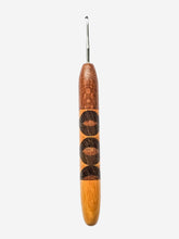 02.50mm Lacewood + Wenge / Osage Orange Retro Metal Crochet Hook (Item #44)
