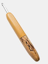 06.00mm Yellowheart + Spalted Maple Metal Crochet Hook (Item #161)