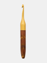 06.50mm Welsummer Diagonal Checker Crochet Hook (Item #181)