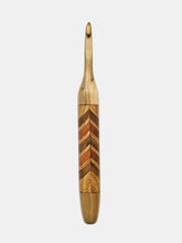 07.00mm Salmon Faverolle Chevron Crochet Hook (Item #231)