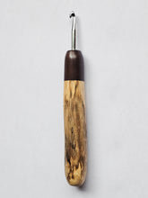 05.50mm Dark Roasted Maple + Driftwood Metal Crochet Hook (Item #162)