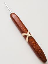 04.00mm Lacewood + Holly XO Metal Crochet Hook (Item #120)