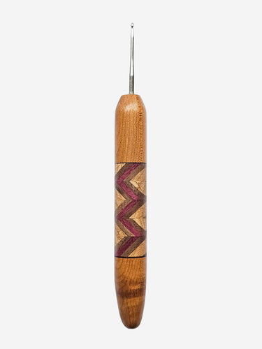 02.00mm Light Roasted Maple + Ash / Walnut / Purpleheart Zigzag Metal Crochet Hook (Item #137)