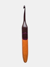 05.50mm Dark Roasted Maple + Purpleheart + Sapele XO Crochet Hook (Item #228)