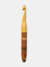 11.00mm Welsummer Chevron Crochet Hook (Item #19)