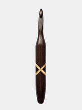 09.00mm Dark Roasted Maple + Spalted Maple XO Crochet Hook (Item #182)