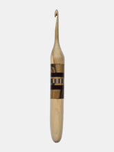 05.00mm Sapphire Olive Egger Crochet Hook (Item #181)