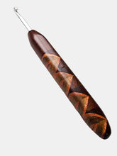 05.00mm Dark Roasted Maple + Limba / Tarara Zigzag Metal Crochet Hook (Item #145) - SKINNIER HANDLE