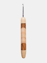 03.00mm Buff Laced Polish Metal Crochet Hook (Item #178)