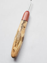 04.00mm Cedar + Driftwood Metal Crochet Hook (Item #182)