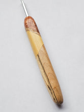 04.50mm Sapele + Ash + Yellowheart + Spalted Maple Art Deco Metal Crochet Hook (Item #147)