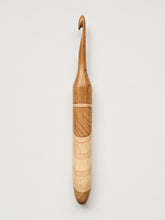 07.00mm Buff Laced Polish Crochet Hook (Item #213)